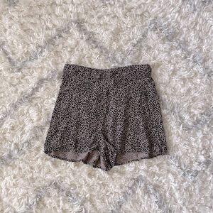AMERICAN EAGLE OUTFITTERS LEOPARD PRINT SHORTS